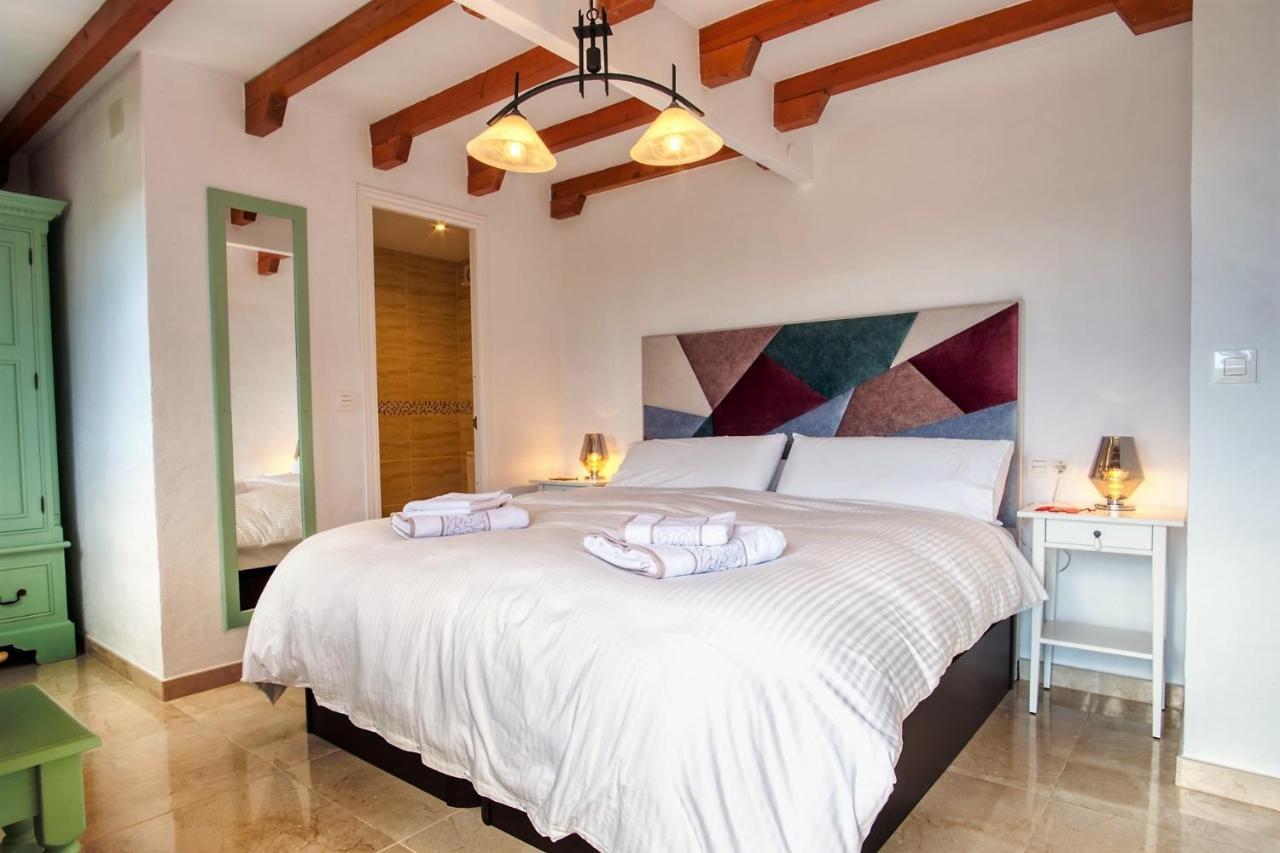 Casa Las Torres B&B Iznate Екстер'єр фото