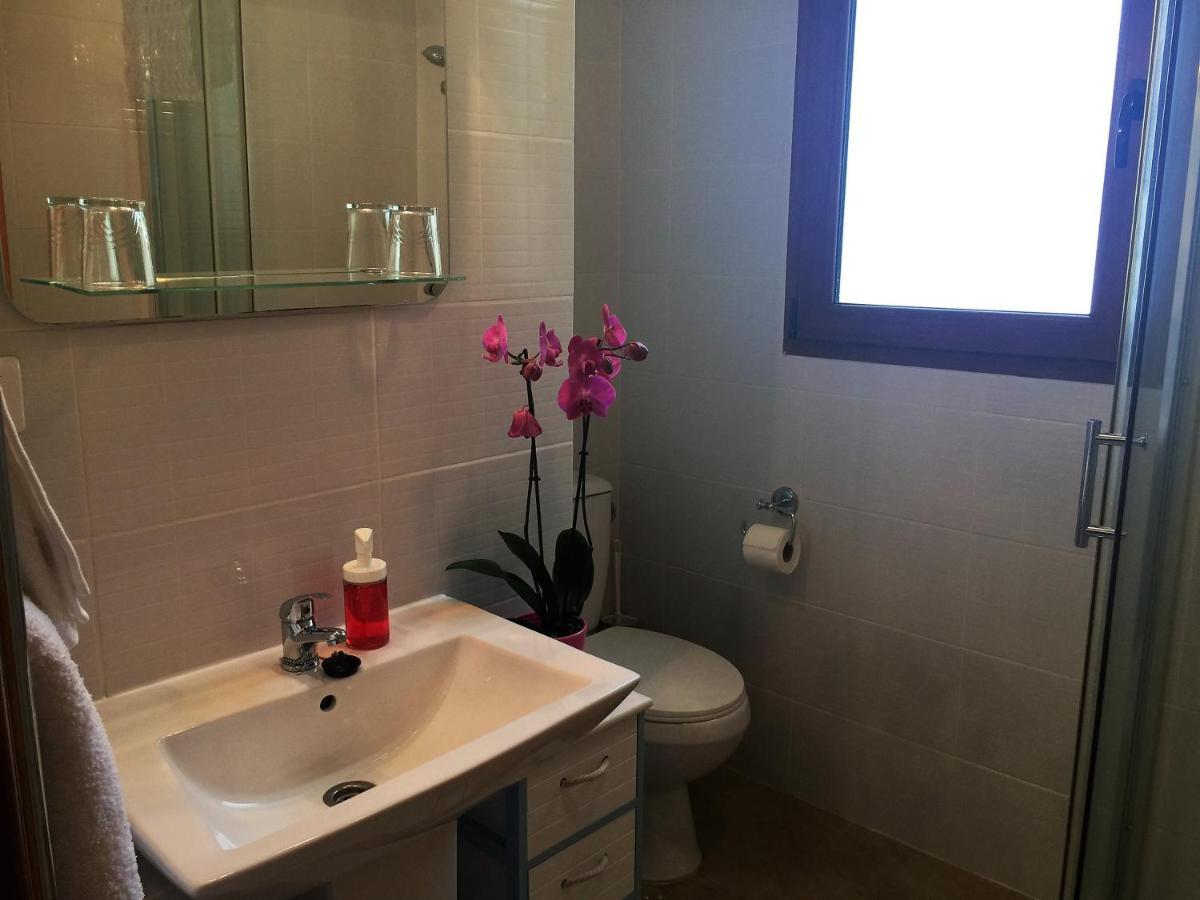 Casa Las Torres B&B Iznate Екстер'єр фото