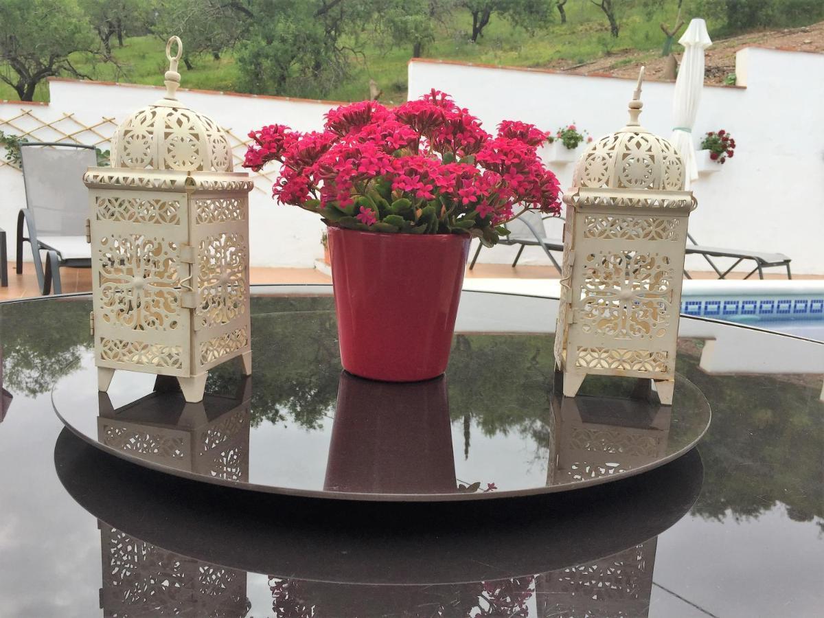 Casa Las Torres B&B Iznate Екстер'єр фото