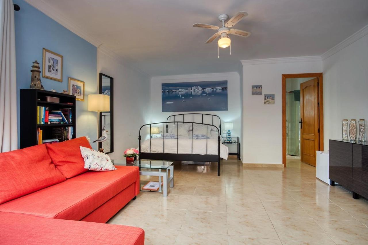 Casa Las Torres B&B Iznate Екстер'єр фото