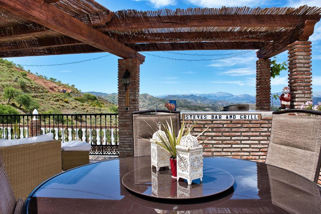Casa Las Torres B&B Iznate Екстер'єр фото